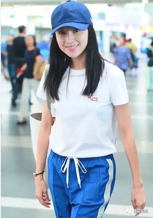 董洁新恋情疑曝光陈建斌体验怀孕阵痛陈冠希露面老态尽显