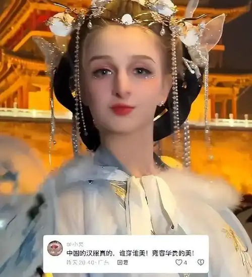 云南已经失守大批外国壮汉抢穿苗妹衣服,挤胸露腰表情好娇羞