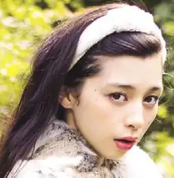 她被称为宇宙第一可爱美少女14岁就美成传奇