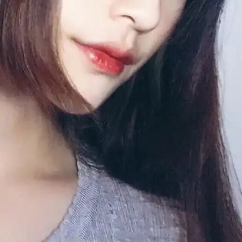 女头部位头像短发肩膀