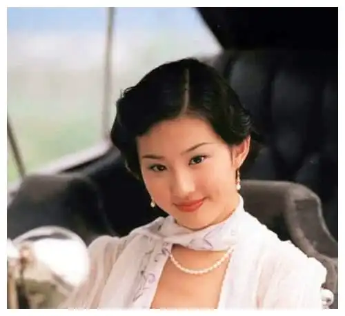 女星民国造型有多美李沁刘诗诗气质好绝,娜扎第一名当之无愧