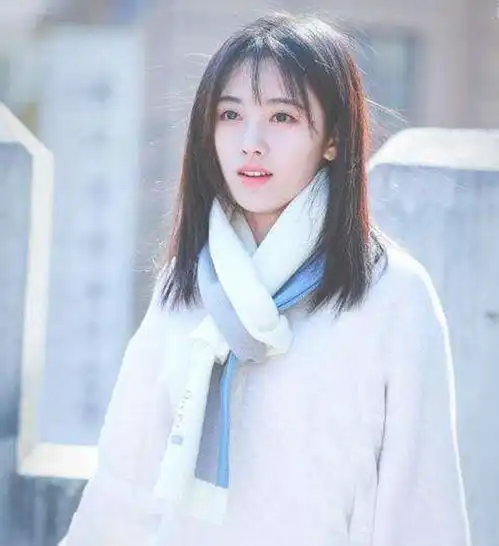 日媒评出的四千年一遇的美女这样的评价你觉得鞠婧祎配吗