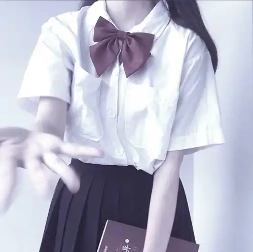 仙女系不露脸女生头像我了解你所有的故事,但里面全都是她的名字