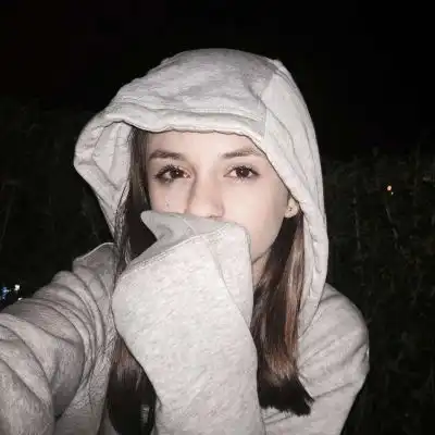 超好看气质的欧美女生头像