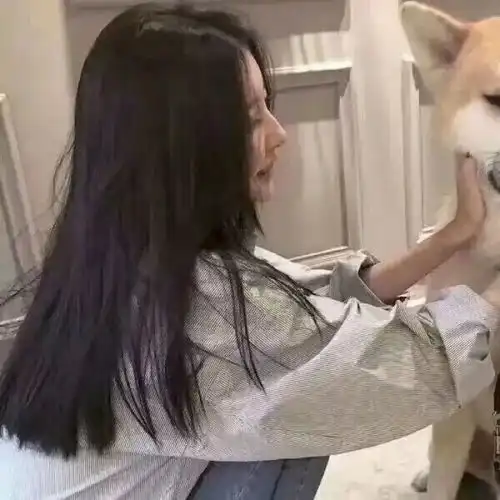 情侣头像女生不是人