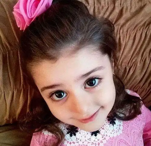 伊朗8岁全球最美女童美到爸爸辞职当保镖