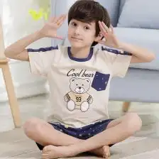 12岁女童睡衣中大童