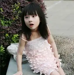 求小女孩的图片要卡哇伊的唯美的也可以大概1213岁吧不要那么大急求