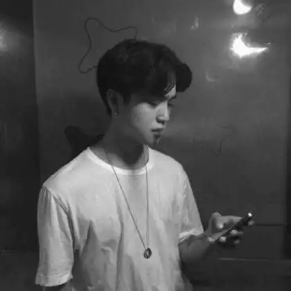 假装擅长一个人装冷酷,男生霸气黑白头像