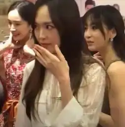 这对姐妹花分家了唐嫣婚后首度自拍照反击杨幂,这才是我闺蜜
