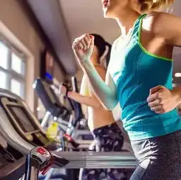 究竟体脂降到多少才可以看见腹肌这样练,再厚的脂肪也减的掉