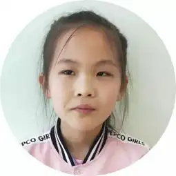 一个8岁小女孩成功摆脱喝中药调理眼睛的痛苦,视力从0.4提升至1.0