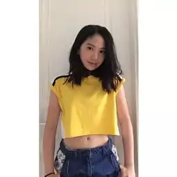 组图甄子丹女儿登杂志大长腿抢镜身材出众15岁身高已达175