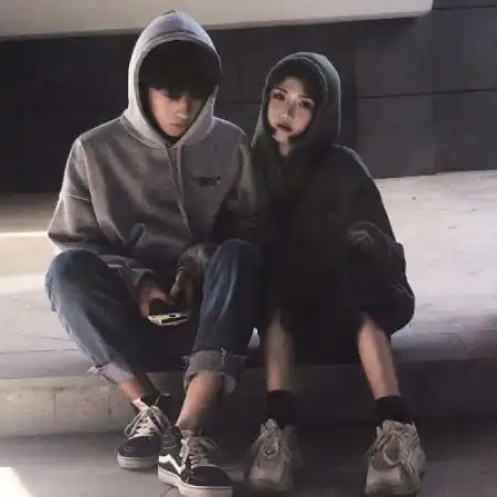 一眼心动的情侣头像相遇相知就好了