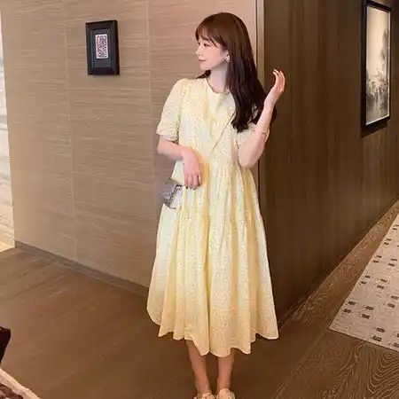 施悦名2021年新款女装法式复古碎花连衣裙设计感时髦御姐风初恋裙子夏季