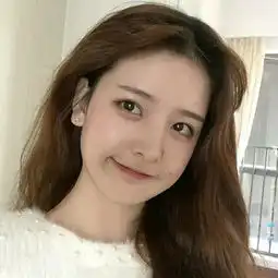 别陷入这尘世间尽是乏味和无趣简洁佛系性感女生头像
