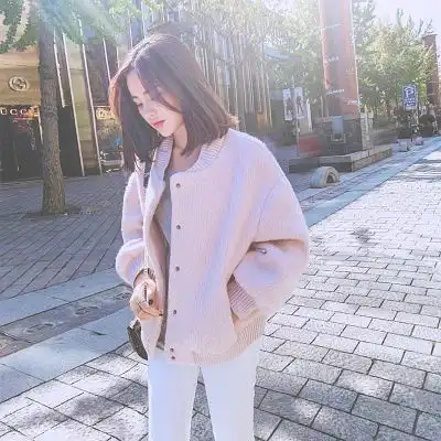 只需一件外套,完美打造开春街头风