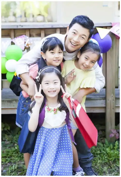 7号房的礼物小女孩长大了曾3亿人为她哭瞎眼如今凭美貌杀回