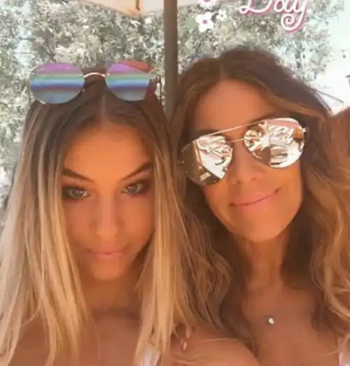 51岁女子健身15年和女儿像姐妹,如今还经常被年轻小伙搭讪