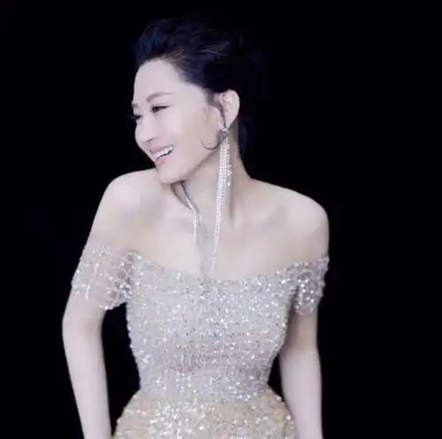 50岁许晴至今没有婚配被采访生理需求怎样解决时她的回答亮了