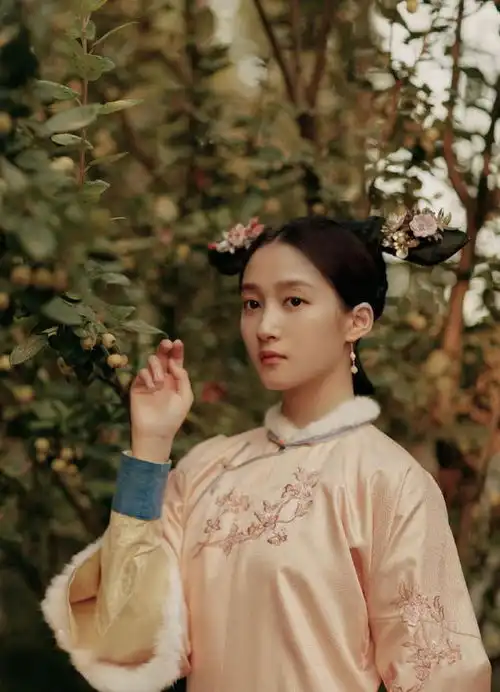 一手好牌打稀烂关晓彤某平台持续接软广,网友怒斥掉钱眼里了