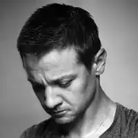 成熟沧桑大叔侧面头像