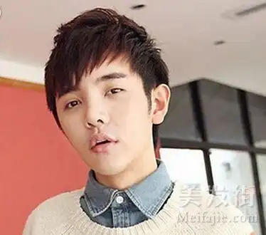 有哪些适合中学生男生的发型