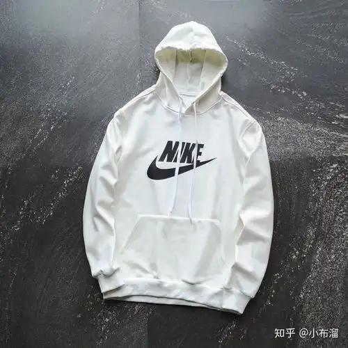 有没有好看的女生卫衣店铺推荐