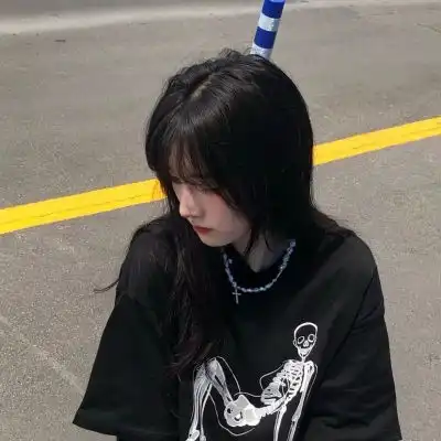 ins风真人优质女生头像藏在夜女生头像我要个性网