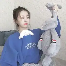 求一张和这个一样的情侣头像