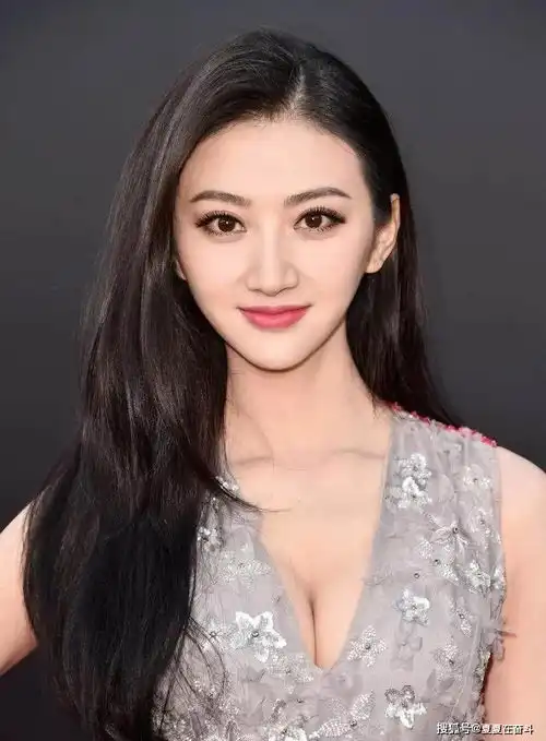 景甜与张继科分手后,开启了野蛮式生长,身材丰满张继科你后悔吗