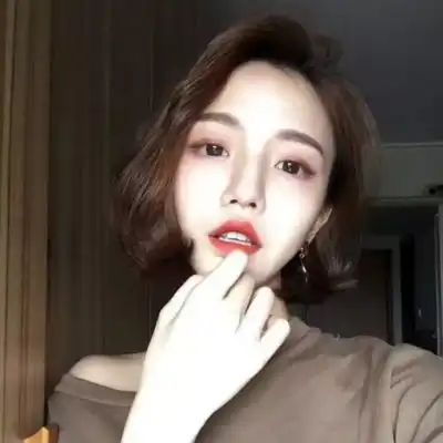 时尚照片女生头像清新,能做你未来的夫人吗