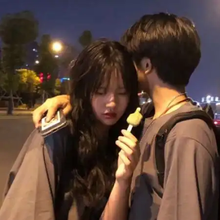 一眼心动的情侣头像相遇相知就好了