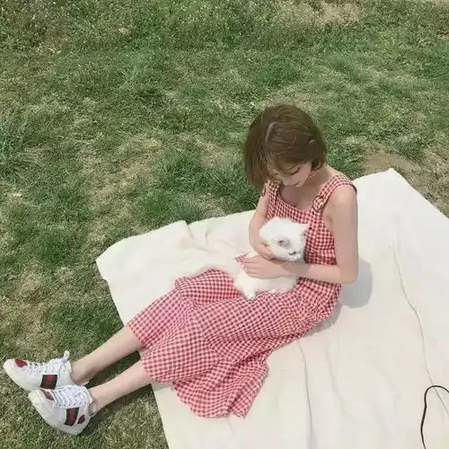 13岁头像女生一个人多张