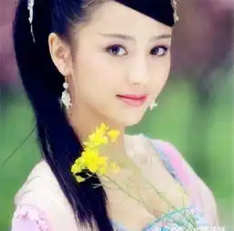 胸前一缕头发的古装美人,躲过佟丽娅,避开张嘉倪,却被她给美晕