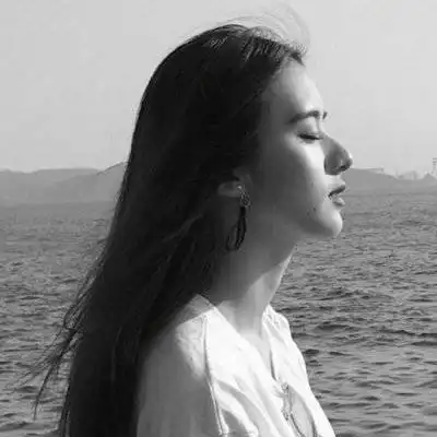 微信头像女高冷黑白帅气