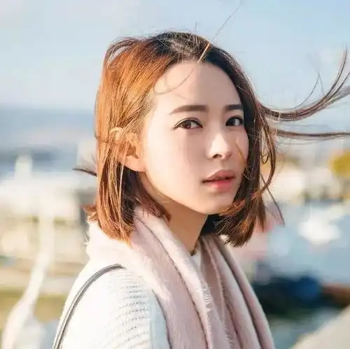 表情千万别小看一个面相好的女人凤凰资讯表情
