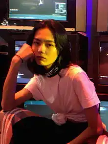 中国超模已跨入00后时代