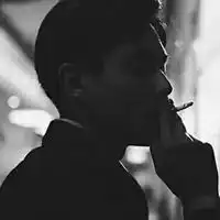 抽烟喝酒伤感头像男
