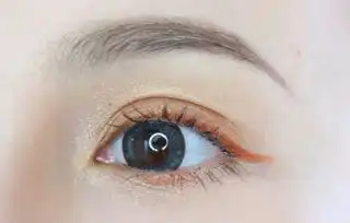 南瓜色眼线妆画法橘色元气眼妆教程