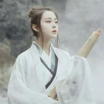 气质型古风女头孤独没什么不好的qq女生头像我要个性网
