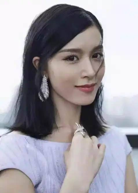 美到犯规的仙女却被群嘲口音太出戏明明演技在线还很拼