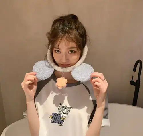 总裁门女网红真面目曝光经常晚上到公司,拉员工开5小时会