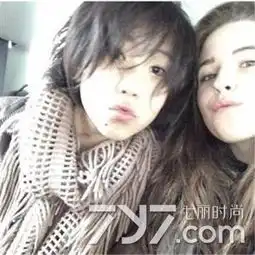 窦靖童承认出柜女友系闺蜜经纪人回应假的