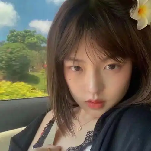 风格女头像真人她是谁