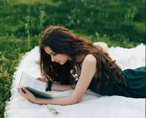 我不化妆不穿高跟鞋,但我依然是个精致女孩