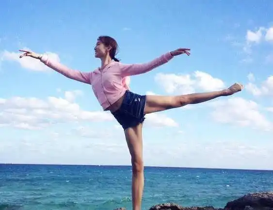 李易峰官宣好消息,新剧即将上映,看到女主角,我决定熬夜追剧绯闻