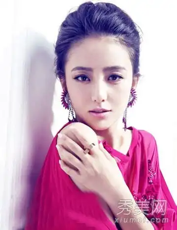 佟丽娅华鼎奖后雅雅的气质和头发变化的历史