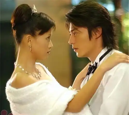 女生头像手捧花霍建华