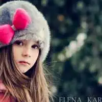 女生头像小孩子可爱哭